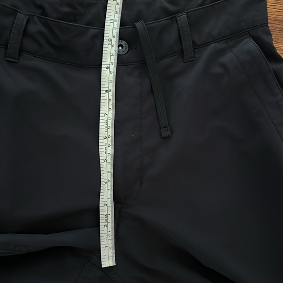 Men’s North Face Black Shorts 32 Waist, Inseam 9”. - Picture 13 of 13